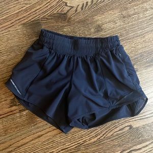 Black lulu hotty hot shorts